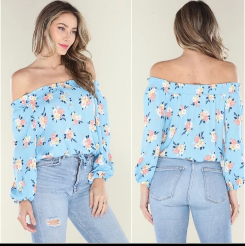 Pull-down sleeves top. - Picture 2 of 3